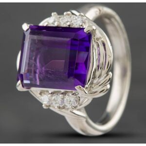 Pre-Owned Platinum Emerald Cut Amethyst & 0.20ct Brilliant Cut Diamond Oblong Dress Ring 43421002 Pre-Owned Platinum Emerald Cut Amethyst & 0.20ct Brilliant Cut Diamond Oblong Dress Ring 43421002