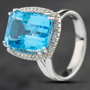Pre-Owned 14ct White Gold 9.44ct Blue Topaz & 0.27ct Brilliant Cut Diamond Oblong Cluster Ring 4345017 Pre-Owned 14ct White Gold 9.44ct Blue Topaz & 0.27ct Brilliant Cut Diamond Oblong Cluster Ring 4345017