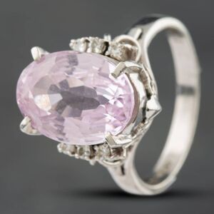 Pre-Owned Platinum 6.35ct Kunzite & 0.11ct Brilliant Cut Diamond Oval Dress Ring 43501005 Pre-Owned Platinum 6.35ct Kunzite & 0.11ct Brilliant Cut Diamond Oval Dress Ring 43501005