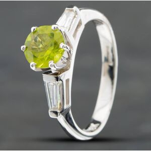 Pre-Owned 14ct Yellow Gold 1.03ct Peridot & Baguette Cut Diamond Shoulder Set Solitaire Ring 43541000 Pre-Owned 14ct Yellow Gold 1.03ct Peridot & Baguette Cut Diamond Shoulder Set Solitaire Ring 43541000