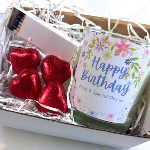Aye Do Gifts Women's Pretty Flowers Happy Birthday Candle Gift Set Hamper in White Size: 1 Pack White 1 Pack Aye Do Gifts Women's Pretty Flowers Happy Birthday Candle Gift Set Hamper in White Size: 1 Pack White 1 Pack