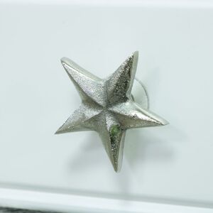 Melody Maison Silver Star Drawer Knob in Metallic Silver Metallic Silver Melody Maison Silver Star Drawer Knob in Metallic Silver Metallic Silver