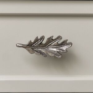 Melody Maison Antique Silver Oak Leaf Drawer Knob Silver Melody Maison Antique Silver Oak Leaf Drawer Knob Silver