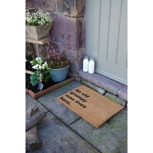 Artsy Mats Grumpy Man Lives Here Doormat - Regular 60x40cm in Black Size: 40 cm x 60 cm Black 40 cm x 60 cm Artsy Mats Grumpy Man Lives Here Doormat - Regular 60x40cm in Black Size: 40 cm x 60 cm Black 40 cm x 60 cm