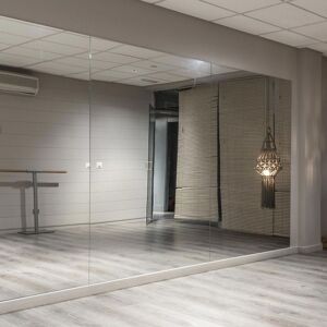 MirrorOutlet Circuitt 4mm Sheet Mirror Glass 213 x 122CM 7ft x 4ft in Silver Size: 1 Pack Silver 1 Pack MirrorOutlet Circuitt 4mm Sheet Mirror Glass 213 x 122CM 7ft x 4ft in Silver Size: 1 Pack Silver 1 Pack