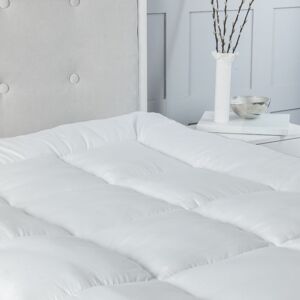 Snug City 10cm Extra Thick Microfibre Soft Touch 4 Inch Mattress Topper in White Size: Small Double White Small Double Snug City 10cm Extra Thick Microfibre Soft Touch 4 Inch Mattress Topper in White Size: Small Double White Small Double