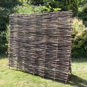 Woven Wood 6ft(w) x 3ft(h) (1.82m x 0.9m) Capped Hazel Hurdle Fence Panel Premium Weave in Natural Natural Woven Wood 6ft(w) x 3ft(h) (1.82m x 0.9m) Capped Hazel Hurdle Fence Panel Premium Weave in Natural Natural