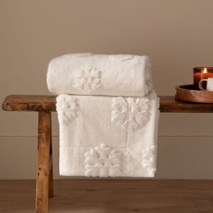 Furn Snowflakes Soft Flannel Fleece Throw in Off-White Size: 150 cm x 200 cm Off-White 150 cm x 200 cm Furn Snowflakes Soft Flannel Fleece Throw in Off-White Size: 150 cm x 200 cm Off-White 150 cm x 200 cm