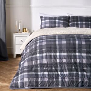OHS Tartan Check Sherpa Reversible 10.5 Tog Washable Coverless Duvet with Pillowcases in Grey Size: King Grey King OHS Tartan Check Sherpa Reversible 10.5 Tog Washable Coverless Duvet with Pillowcases in Grey Size: King Grey King