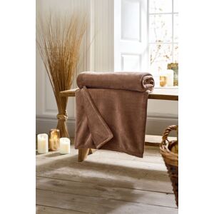 Deyongs Snuggle Touch Super Soft Solid Colour Fleece Throw in Fawn Size: 140 cm x 180 cm Fawn 140 cm x 180 cm Deyongs Snuggle Touch Super Soft Solid Colour Fleece Throw in Fawn Size: 140 cm x 180 cm Fawn 140 cm x 180 cm