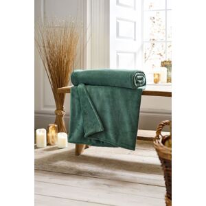 Deyongs Snuggle Touch Super Soft Solid Colour Fleece Throw 1846 in Bottle Green Size: 140 cm x 180 cm Bottle Green 140 cm x 180 cm Deyongs Snuggle Touch Super Soft Solid Colour Fleece Throw 1846 in Bottle Green Size: 140 cm x 180 cm Bottle Green 140 cm x 180 cm