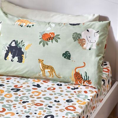 Little Furn Wildlife Animal Print Fitted Bed Sheet Size: Toddler Multicolor Toddler Little Furn Wildlife Animal Print Fitted Bed Sheet Size: Toddler Multicolor Toddler
