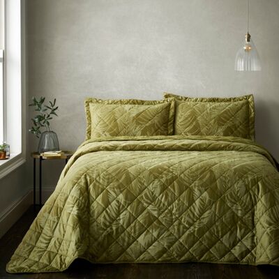Portfolio Home Woburn Botanical Quilted Bedspread Pillow Shams Throw Set 254 x 254cm in Green Size: 250 cm x 250 cm Green 250 cm x 250 cm Portfolio Home Woburn Botanical Quilted Bedspread Pillow Shams Throw Set 254 x 254cm in Green Size: 250 cm x 250 cm Green 250 cm x 250 cm