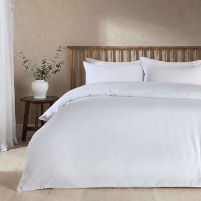 Brentfords Plain Dyed White King Duvet Cover Set Brentfords Plain Dyed White King Duvet Cover Set