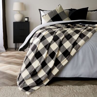 OHS Gingham Flannel Fleece Soft Reversible Throw Blanket in Natural White Size: 130 cm x160 cm Natural White 130 cm x160 cm OHS Gingham Flannel Fleece Soft Reversible Throw Blanket in Natural White Size: 130 cm x160 cm Natural White 130 cm x160 cm
