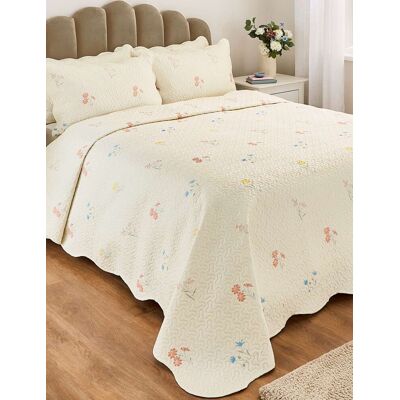 Chums Marie Quilted Bedspread Set Size: King Multicolor King Chums Marie Quilted Bedspread Set Size: King Multicolor King