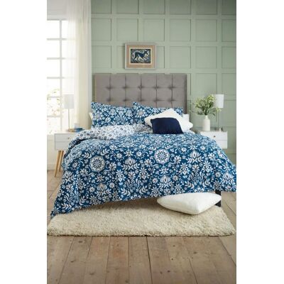 Deyongs Ornamental Tile Floral Duvet Set with Printed Fabric Bag in Blue Size: Single Blue Single Deyongs Ornamental Tile Floral Duvet Set with Printed Fabric Bag in Blue Size: Single Blue Single
