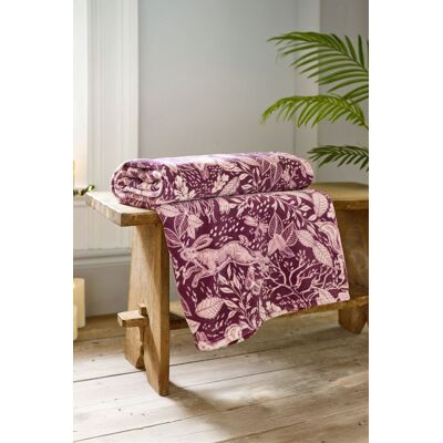 Deyongs Winter Forest 140x180cm Throw - Soft Printed Fleece Blanket - Woodland Animal Design in Pink Size: 140 cm x 180 cm Pink 140 cm x 180 cm Deyongs Winter Forest 140x180cm Throw - Soft Printed Fleece Blanket - Woodland Animal Design in Pink Size: 140 cm x 180 cm Pink 140 cm x 180 cm