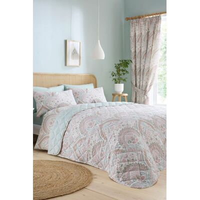 Dreams & Drapes 'Palais' Jacobean Damask Inspired Print Quilted Bedspread in Green Green Dreams & Drapes 'Palais' Jacobean Damask Inspired Print Quilted Bedspread in Green Green