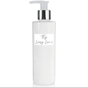 60 SECOND MAKEOVER Lavender & Chamomile Type Dupe 250ml Liquid Hand Wash Highly Scented in White White 60 SECOND MAKEOVER Lavender & Chamomile Type Dupe 250ml Liquid Hand Wash Highly Scented in White White