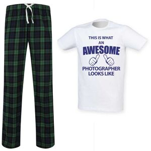 60 SECOND MAKEOVER Men's This Is What An Awesome Photographer Looks Like Tartan Pyjama Set in Green Size: Medium Green M 60 SECOND MAKEOVER Men's This Is What An Awesome Photographer Looks Like Tartan Pyjama Set in Green Size: Medium Green M