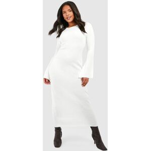 boohoo Plus Crew Neck Flare Sleeve Knitted Midaxi Dress