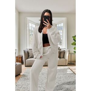 KDMD Women's Stylish Oversized Fleece Tracksuit Set For Ultimate Comfort in Off-White Size: Medium/Large Off-White M/L KDMD Women's Stylish Oversized Fleece Tracksuit Set For Ultimate Comfort in Off-White Size: Medium/Large Off-White M/L