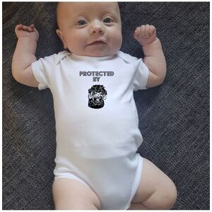 Afewhometruths Personalised Protected by Cavapoo Dog Baby bodysuit / Baby Grow in White Size: 3-6 m White 3-6 m Afewhometruths Personalised Protected by Cavapoo Dog Baby bodysuit / Baby Grow in White Size: 3-6 m White 3-6 m