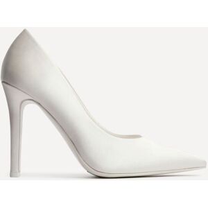 Linzi Women's Solemate Bridal Ivory Satin Court Heels in White Size: 7-Standard Fit White 7-Standard Fit Linzi Women's Solemate Bridal Ivory Satin Court Heels in White Size: 7-Standard Fit White 7-Standard Fit