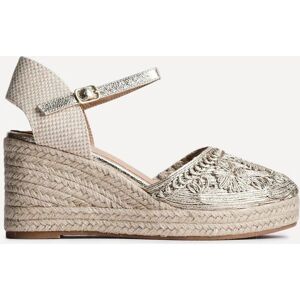 Linzi Women's Mystic Gold Embroidered Espadrille Wedges Size: 6-Standard Fit Gold 6-Standard Fit Linzi Women's Mystic Gold Embroidered Espadrille Wedges Size: 6-Standard Fit Gold 6-Standard Fit