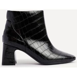 Linzi Women's Cove Black Faux Croc Patent Leather Soft Square Toe Block Heel Ankle Boot Size: 4-Standard Fit Black 4-Standard Fit Linzi Women's Cove Black Faux Croc Patent Leather Soft Square Toe Block Heel Ankle Boot Size: 4-Standard Fit Black 4-Standard Fit