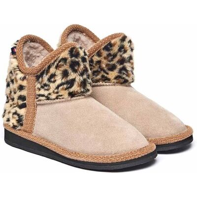 Moshulu 'Mini Snowman' Fluffy Animal Bootie Slippers in Beige Size: Infant 12 Beige Infant 12 Moshulu 'Mini Snowman' Fluffy Animal Bootie Slippers in Beige Size: Infant 12 Beige Infant 12