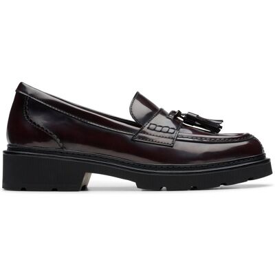 Clarks Women's Lauryl Tassel Wine Loafers in Red Size: 7-Standard Fit Red 7-Standard Fit Clarks Women's Lauryl Tassel Wine Loafers in Red Size: 7-Standard Fit Red 7-Standard Fit
