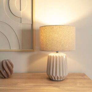 ValueLights Zak Pleated Textured Ceramic Table Lamp with matching Fabric Lamp Shade in Cream Cream ValueLights Zak Pleated Textured Ceramic Table Lamp with matching Fabric Lamp Shade in Cream Cream