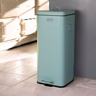 Charles Bentley 30 Litre Steel Square Retro Kitchen Pedal Waste Bin in Green Green Charles Bentley 30 Litre Steel Square Retro Kitchen Pedal Waste Bin in Green Green