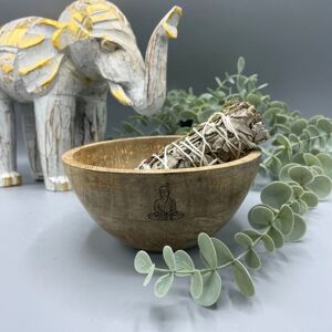 KDMD Wooden Smudge & Ritual Offerings Bowl - Buddha - 13x7cm in Brown Size: 13x7 cm Brown 13x7 cm KDMD Wooden Smudge & Ritual Offerings Bowl - Buddha - 13x7cm in Brown Size: 13x7 cm Brown 13x7 cm