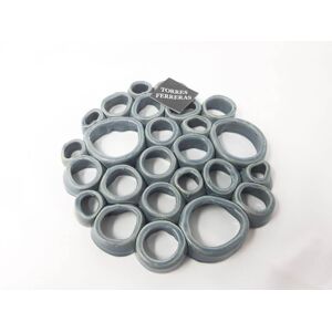 Verano Spanish Ceramics Torres Ferreras Cielo Hand Dipped Kitchen Dining Bespoke Trivet 20cm x 20cm in Blue Size: 20 cm x 20 cm Blue 20 cm x 20 cm Verano Spanish Ceramics Torres Ferreras Cielo Hand Dipped Kitchen Dining Bespoke Trivet 20cm x 20cm in Blue Size: 20 cm x 20 cm Blue 20 cm x 20 cm