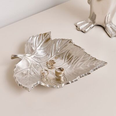 Melody Maison Shiny Silver Leaf Trinket Tray Dish Silver Melody Maison Shiny Silver Leaf Trinket Tray Dish Silver