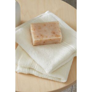 Catherine Lansfield 'Zero Twist' Face Cloth Pair in Cream Cream Catherine Lansfield 'Zero Twist' Face Cloth Pair in Cream Cream