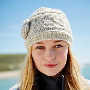 Pachamama Chamonix Oatmeal Flower Beanie