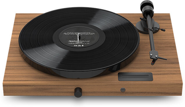 Pro-Ject Juke Box E1 Audiophile All-in-One Turntable - Walnut