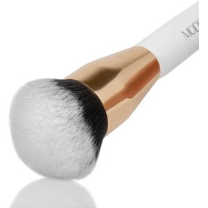 Model Secrets FOUNDATION BRUSH