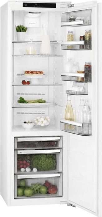 AEG SKK818E9ZC White Built-In Tall Larder Fridge - White