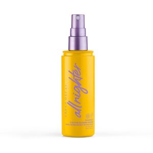 Urban Decay All Nighter vitamin c long lasting makeup setting spray 118 ml