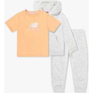 New Balance Girls T-Shirt and Tracksuit Set in Grey - Size: 3 years/4 years New Balance Girls T-Shirt and Tracksuit Set in Grey - Size: 3 years/4 years
