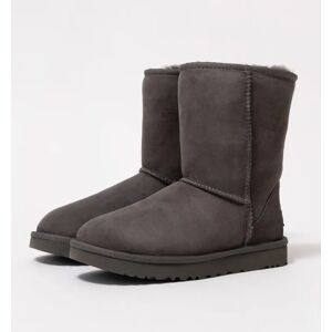 Women's UGG Classic Short II Womens Boot - Grey - Size: 5 Women's UGG Classic Short II Womens Boot - Grey - Size: 5