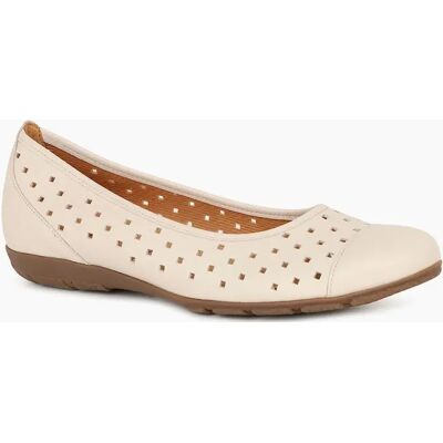 Gabor Women's Ruffle Womens Punched Detail Casual Shoes - Tan - Size: 8 Gabor Women's Ruffle Womens Punched Detail Casual Shoes - Tan - Size: 8