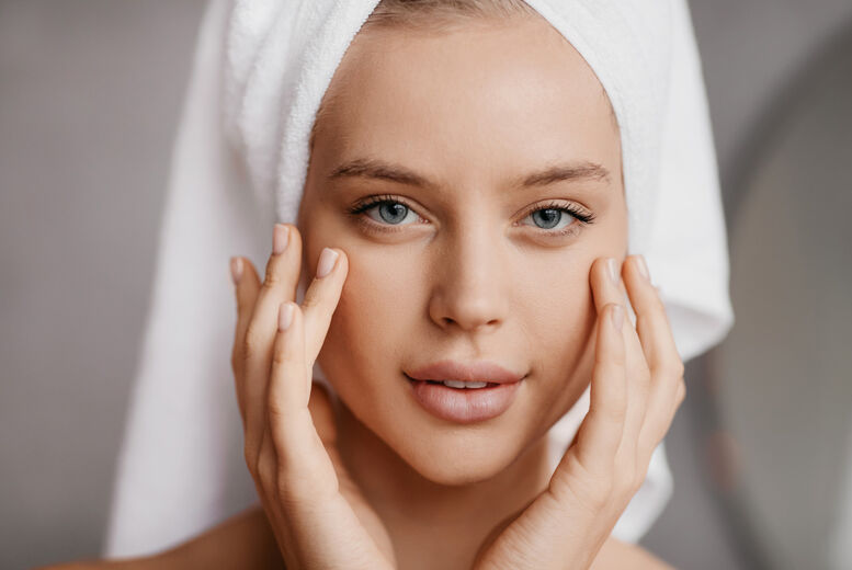 Lotus Aesthetics Clinic Limited Deluxe Dermaplane Facial
