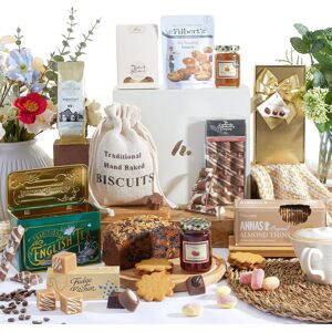 Clearwater Hampers Traditional Treats Christmas Hamper Gift Premium Chocolate, Biscuits, Cake, C Clearwater Hampers Traditional Treats Christmas Hamper Gift Premium Chocolate, Biscuits, Cake, C