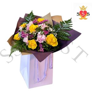 Daily Flowers Astonishing Fresh Bouquet Yellow Roses Purple Limonium, Bright Flowers Each Daily Flowers Astonishing Fresh Bouquet Yellow Roses Purple Limonium, Bright Flowers Each